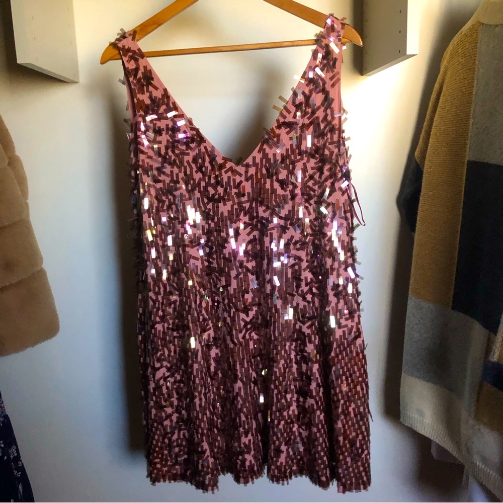 Gorgeous pink sequin Free People swing mini dress. Size S EUC